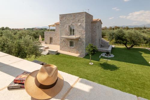 Mavrovouni House | Exclusive EFMAR Residences: Family-Friendly Comfort Awaits