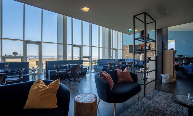 Kirkjubaejarklaustur Hotel | Cozy Efri-Vík Bungalows with Family-Friendly Amenities