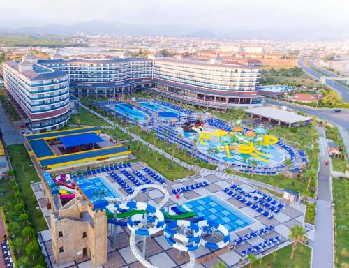 Turkler Hotel | Discover Eftalia Ocean: 5-Star Pool & Beach Getaway