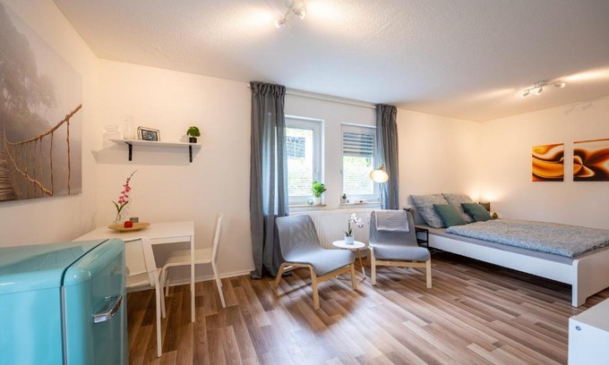 Suedvorstadt Apartment | Central EG Wohnung with Terrace & Family-Friendly Amenities
