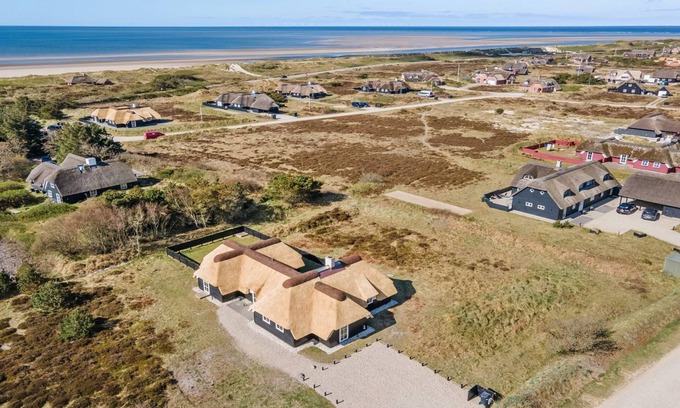 Blavand Strand House | Oceanfront Retreat "Ege" - Steps from the Sea and Spa