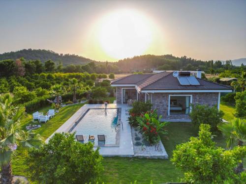 Koycegiz Villa | Family-Friendly EGE Villaları 2 with Pool Access