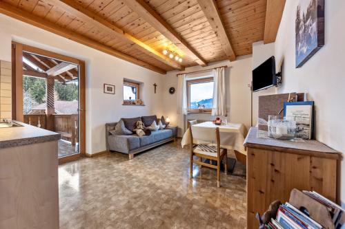 Verano Apartment | Discover Eichernhof Apartment Kirschblüte Getaway