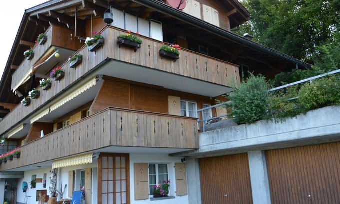 Zweisimmen Apartment | Guest Rated 9.4: Eichhorn by Interhome with Spa & Kitchen