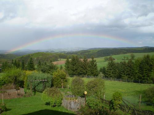 Nettersheim Apartment | Exceptional Eifelferienkurth: Family-Friendly with Breakfast