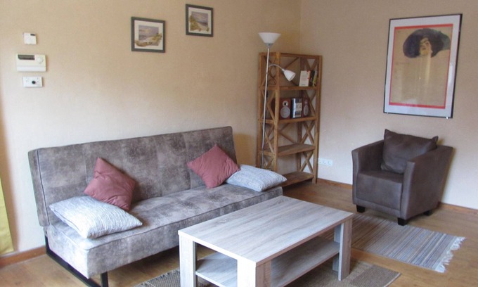 Mechernich Apartment | Pet-Friendly Eifelstüffje: Family Haven with Kitchen Access