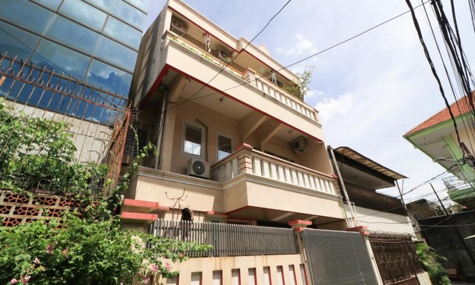Gambir House | Discover Eiffel Residence Batu Tulis 37 - Female-Only Retreat