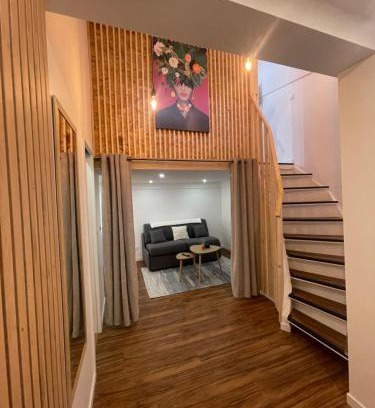 Quartier de Javel Apartment | Cozy Retreat at Eiffel Tour - Manéo with Family-Friendly Amenities