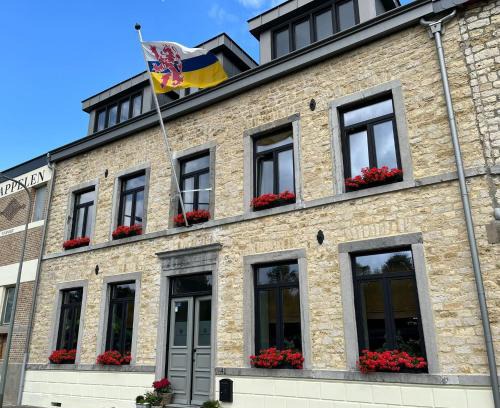 Simpelveld Bed & Breakfast | Exceptional Eigenheimer B&B: Breakfast & 9/10 Guest Rated