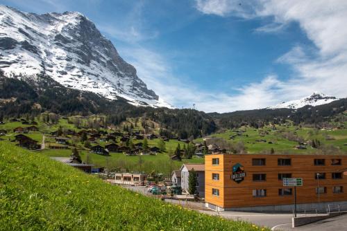 Grindelwald Hotel | Elegant Eiger Lodge Chic with Pool & Family-Friendly Perks