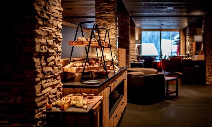 Grindelwald Hotel | Experience Eiger Mountain & Soul Resort: 4-Star Retreat with Spa