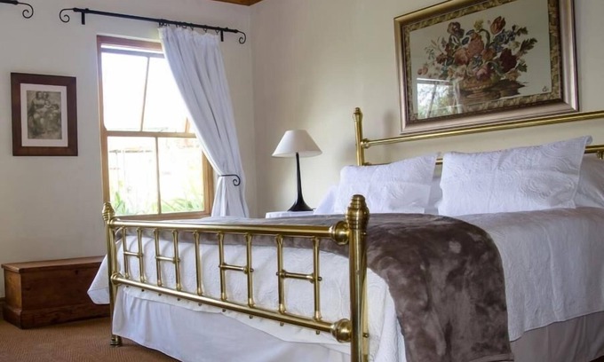 Wolseley Cottage | Relax at Eikelaan Farm Cottages with Pool & Pet-Friendly Stay
