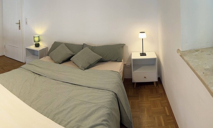 Wasserburg am Inn Apartment | Discover Ein Kleinod: Spa, Hot Tub & Breakfast Awaits
