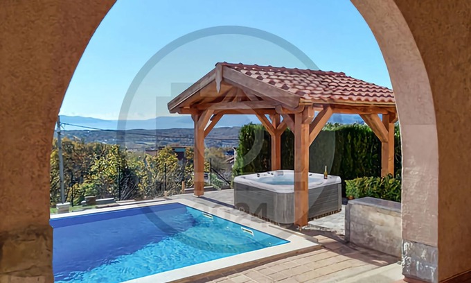 Viskovo Villa | Relaxing Retreat with Pool & Whirlpool for 10 Guests