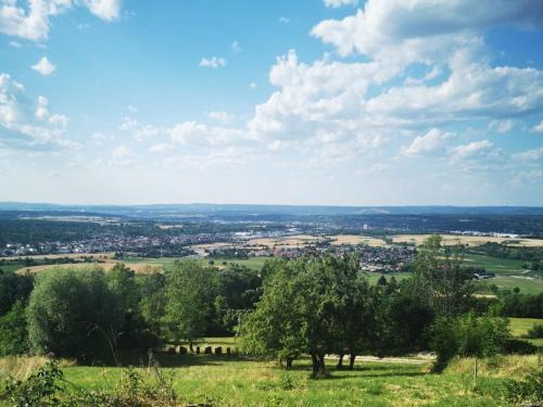 Dettingen unter Teck Apartment | Einssein-Bergfried 120 qm Apartments mit Terrasse und Panoramablick