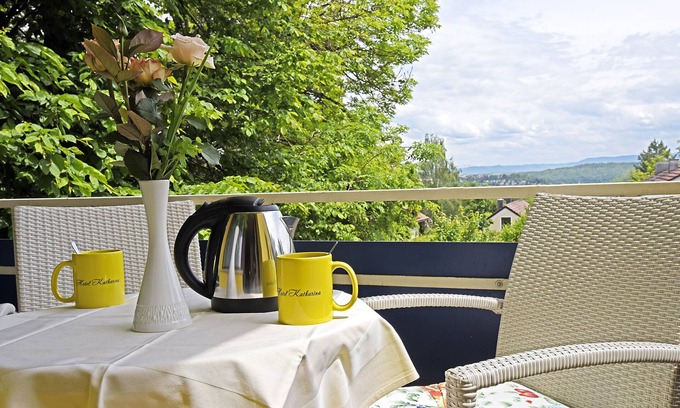 Tuebingen Apartment | Cozy Einzelzimmer with Private Bath and Breakfast Included