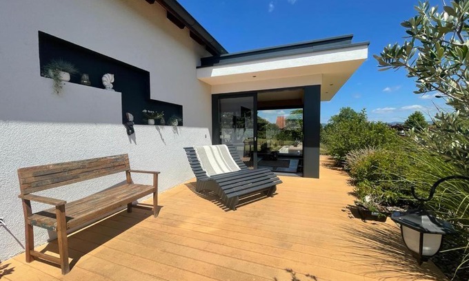 Bad Salzungen House | Unique Home with Pool, Garden & Fireplace – Guest Rated 8.8