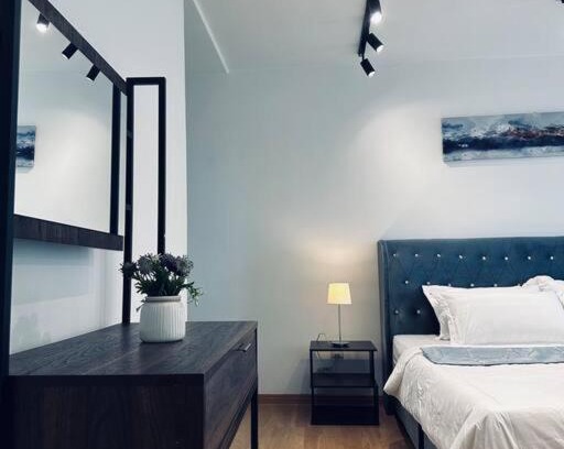 Taman Mutiara Apartment | Convenient EkoCheras Duplex Above Shopping Mall with Pool
