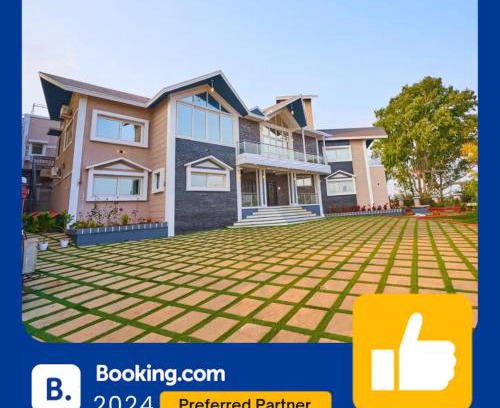 Bhilar Villa | Experience EKOSTAY Luxe - Highland Villa with Private Pool