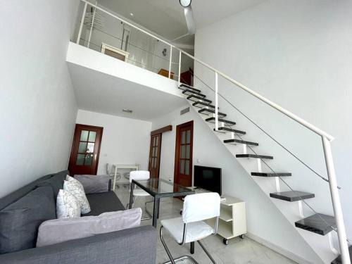 Distrito Noroeste Apartment | Pet-Friendly El Ático Blanco: Family Comfort with High Ratings
