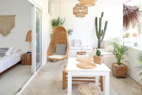 Sayulita Apartment | Stylish Sayulita Getaway with Rooftop Pool & Hot Tub