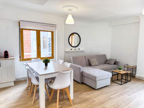 Parque de Roma Apartment | Pet-Friendly Escape at El Aguila Del Pilar ComoTuCasa