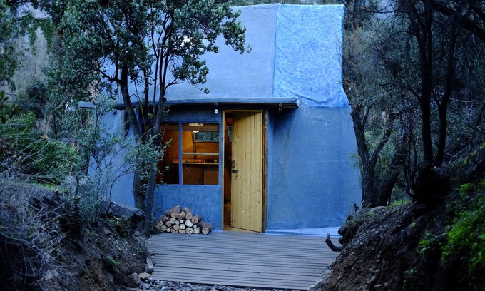 Lo Barnechea Cabin | Eco-Friendly El Arca Azul Cabin with Spa & Breakfast