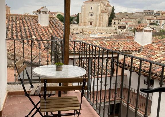 Chinchon Apartment | Experience El Balcón de la Iglesia: 4-Star Wheelchair Access