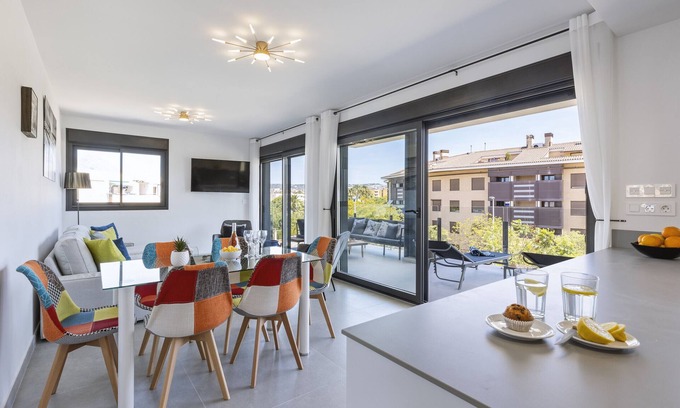 Platja de l'Arenal Apartment | Experience El Balcón de Sofía: A 10/10 Ocean View Getaway