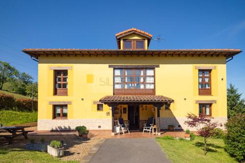 Cereceda Hotel | Highly Rated L'Espantayu: Your Ideal Travel Retreat