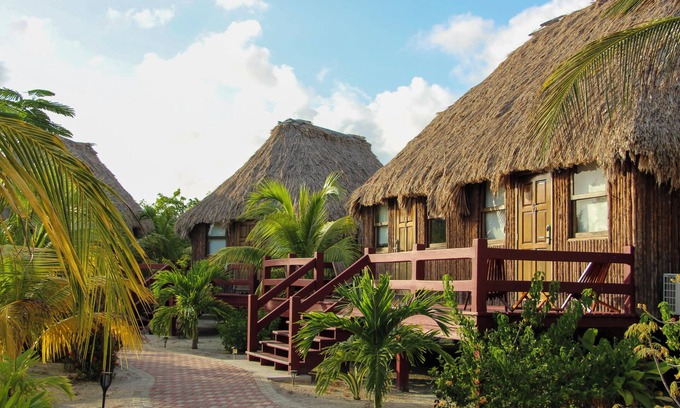 Caye Caulker Hotel | Experience El Ben Cabañas: Rated 9.6 with Pool & Spa