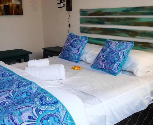 Punta del Diablo House | Inviting El Bodegón Hostal Boutique with Ocean View & Pool
