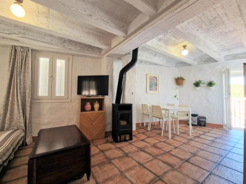 Ubrique Apartment | Exceptional Family Retreat at EL BOTIJO Las Puertitas Rojas
