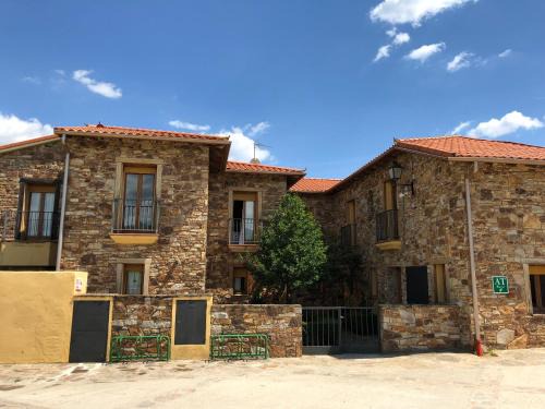 Pinuecar House | Pet-Friendly El Bulín de Piñuecar with Oceanfront Views