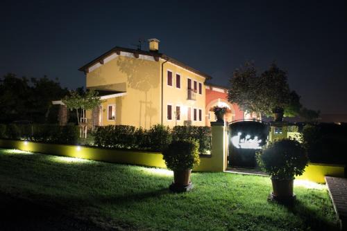 Montebello Vicentino Bed & Breakfast | El Canfin: Guest Rated 10/10 with Pool & Family Amenities