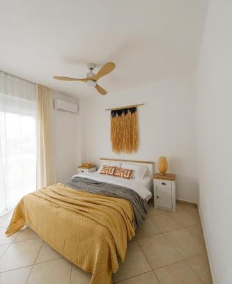 Kato Galatas Apartment | Family-Friendly Getaway at El Chacha Apartment