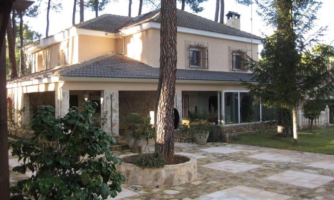 Jabaga House | Discover El Chalet del Pinar: 4-Star Oceanfront Retreat