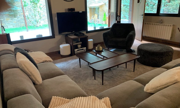 Vielha Apartment | El Chalet: Ideal Accommodation for Families in Vielha Center