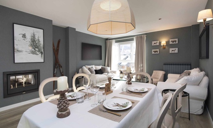 Panticosa Apartment | Discover El Ciervo de Santa María: Family-Friendly Retreat