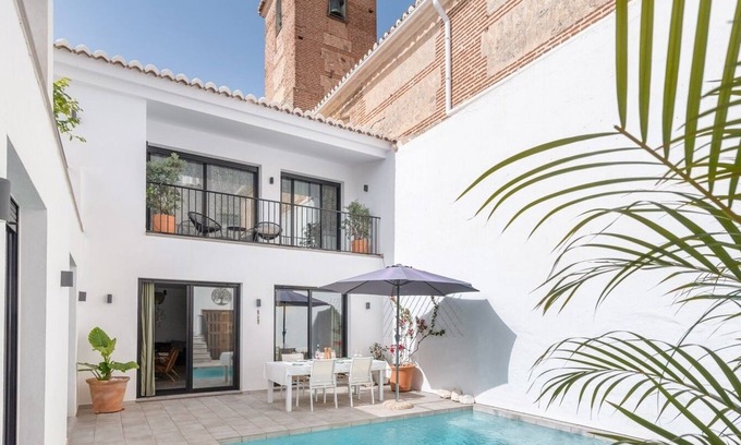 Canillas de Albaida Villa | Discover El Cine Canillas de Albaida with Oceanfront Luxury