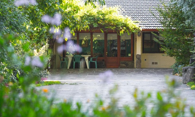 Trelew Cabin | El Colibrí Cabañas: Family-Friendly Oasis with Ocean Views