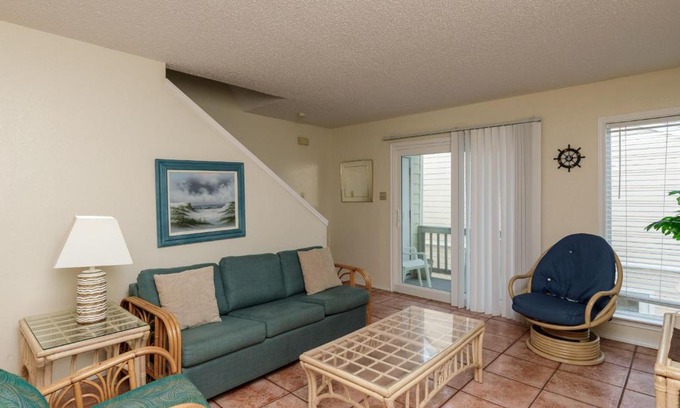 Corpus Christi House | El Constante 236: Oceanfront Bliss with Pool and Hot Tub