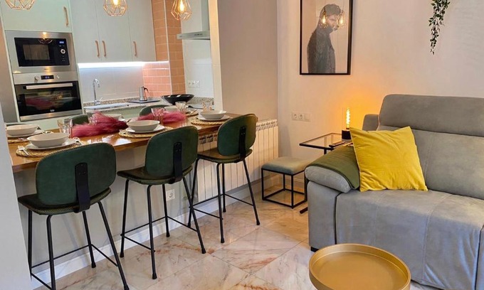 Zamora Apartment | Discover EL CORAZON DE ZAMORA: 4-Star with Free Garage