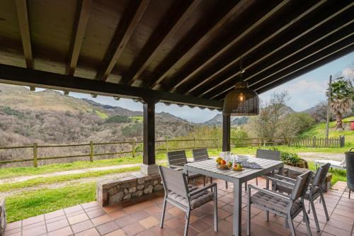 Ribadesella Ski Chalet | Pet-Friendly Getaway at La Quintana de Sardeu