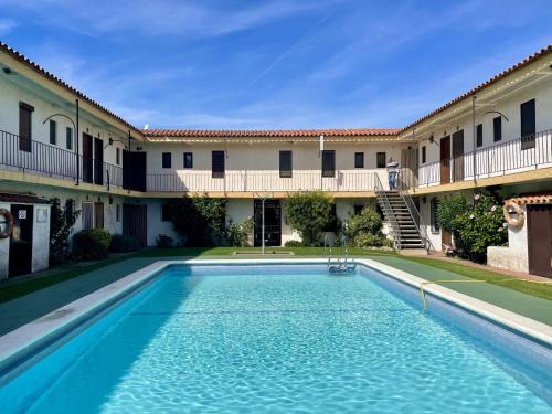 Els Griells Apartment | Discover El Cortijo PB 7: Family and Pet-Friendly Retreat