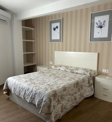 Santa Cruz de la Zarza Apartment | Budget-Friendly El Coso - Guest Rated 9.9/10 & Child Friendly