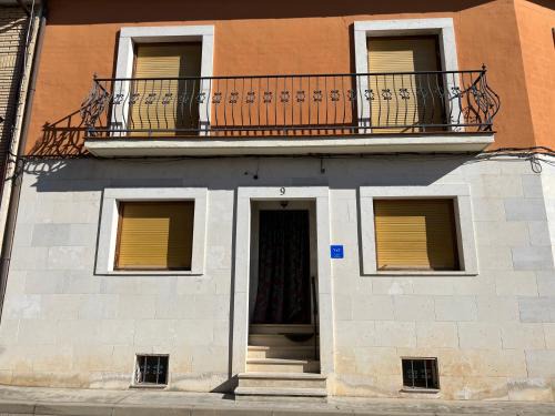Pesquera de Duero House | Pet-Friendly Retreat at El Cotarro de Pesquera - 9.4 Rating