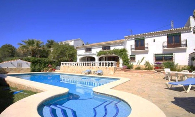 Tarraula Villa | El Delfin - Four Bedroom Villa, Sleeps 8