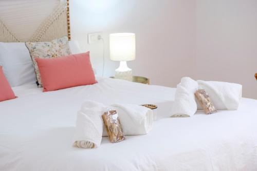 Ciudad de Osma Apartment | Family-Friendly Stay at El Deseo del Carmen - Rated 8.9
