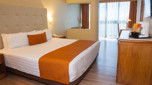 Del Valle Hotel | Discover El Diplomatico: 4-Star Comfort with Family Amenities